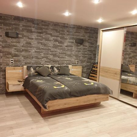 Room Petra In Centertown Senj  Extérieur photo