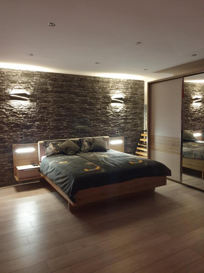 Room Petra In Centertown Senj  Extérieur photo